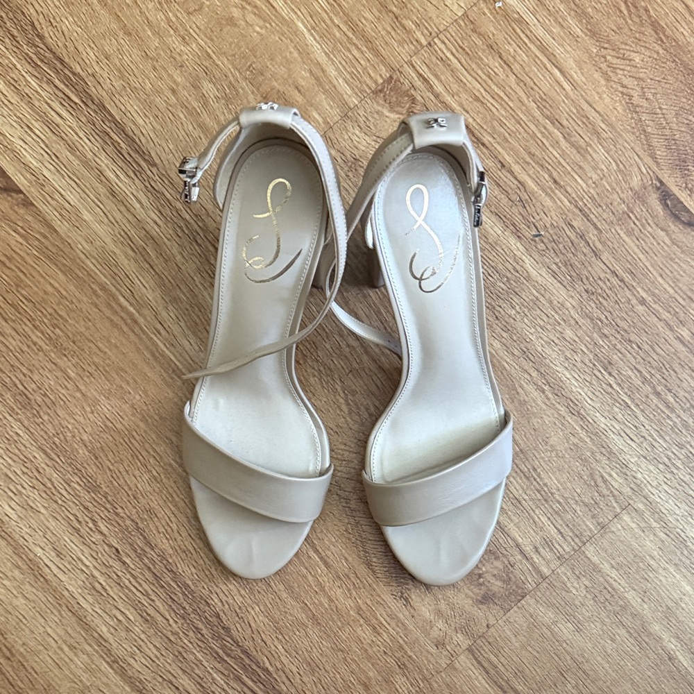 Elegant Beige Women's Sandals